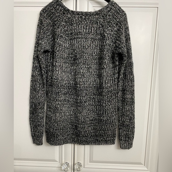 Candy Couture Women’s Size Small Long Sleeve Scoop Neck Sweater Black Loose Knit - Picture 5 of 8